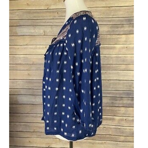 Tassel Tie Open Blouse - Picture 3 of 4